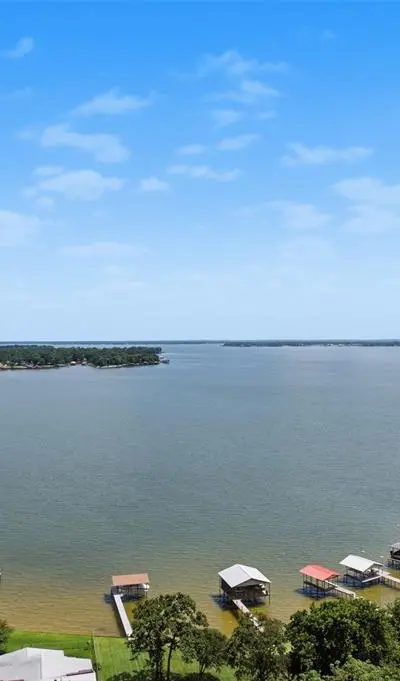 222 Wedgewood Drive, Mabank TX 75156 - Photo 2