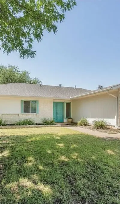 1301 Cedar Ridge Terrace, Euless TX 76039 - Photo 2