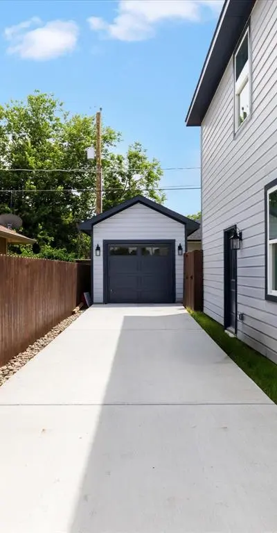 1104 E Annie Street, Fort Worth TX 76104 - Photo 5