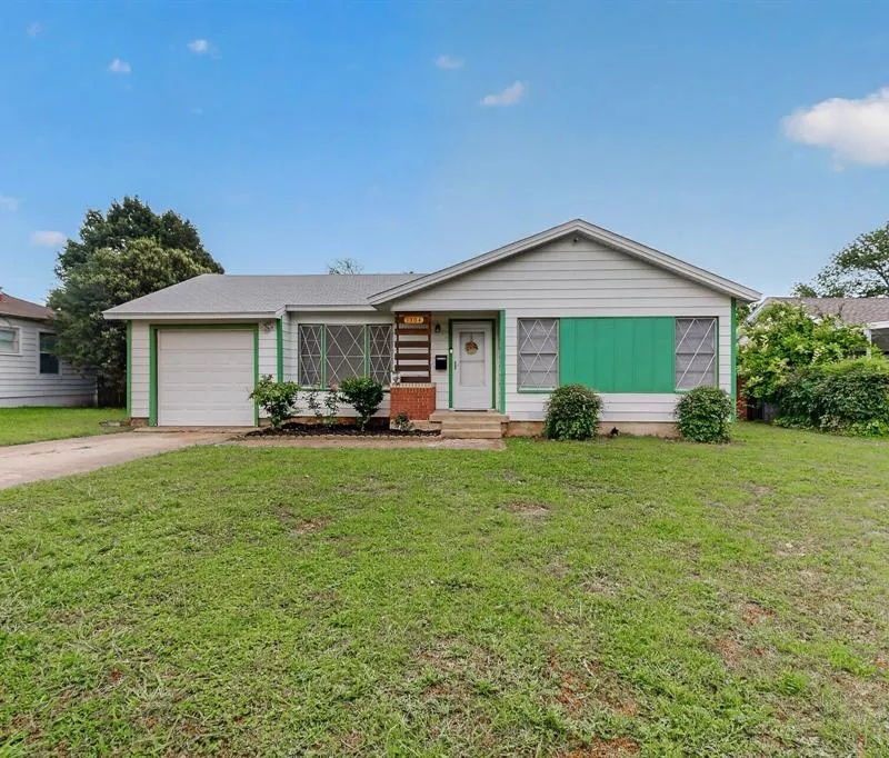 1304 Sylvan Drive, Garland TX 75040