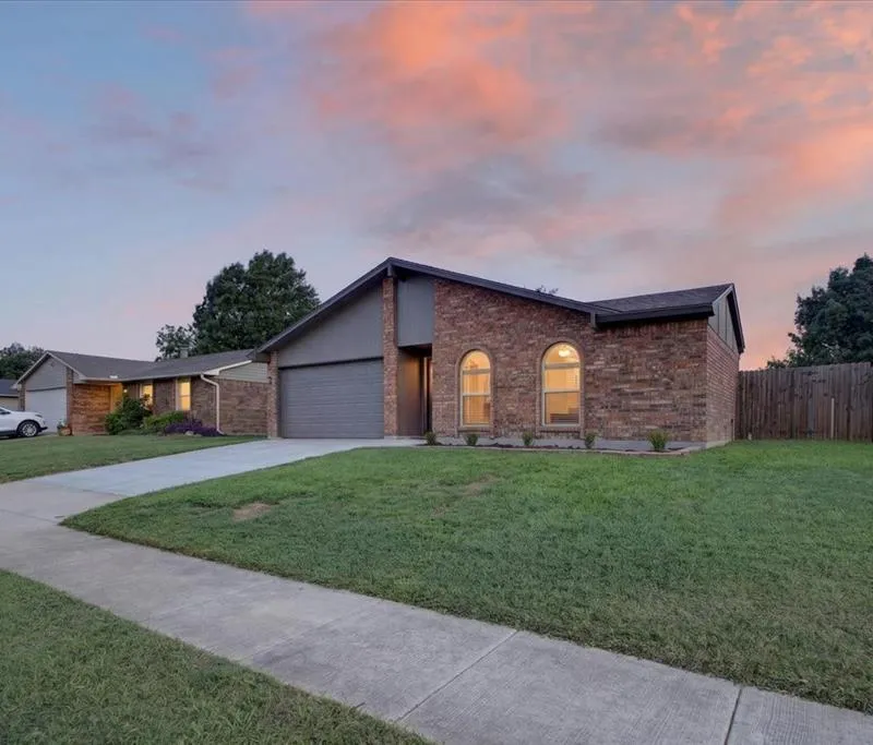 4121 Blue Flag Lane, Fort Worth TX 76137