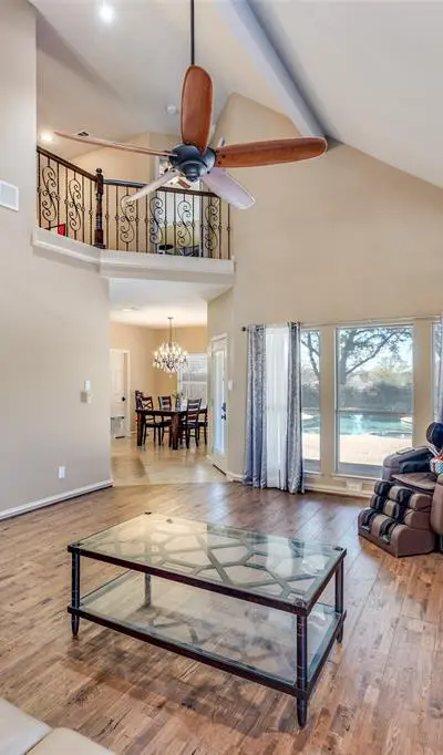 3807 Keystone Court, Carrollton TX 75007 - Photo 4