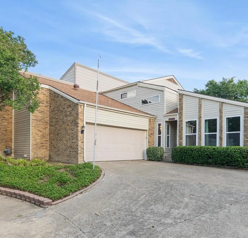 2812 Prescott Drive, Carrollton TX 75006