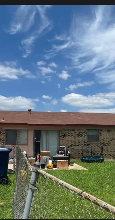 914 Pleasant Valley Road, Garland TX 75040 - Photo 4