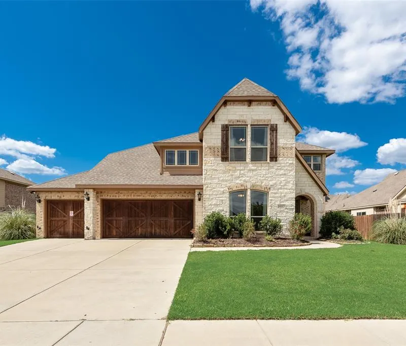 1017 Vista Lane, DeSoto TX 75115