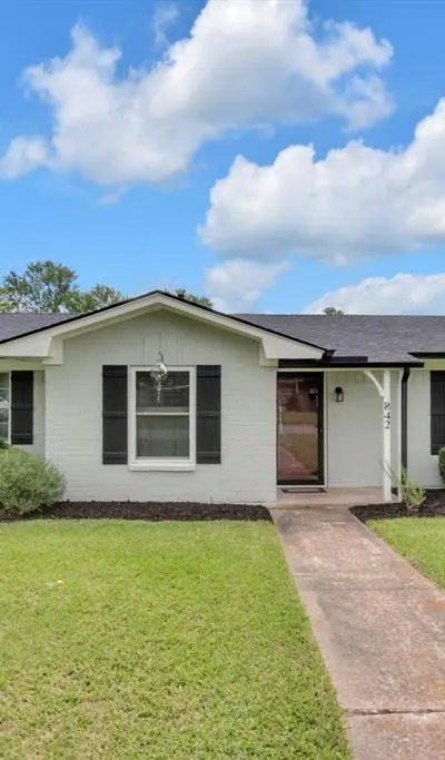 842 Starlight Drive, Sherman TX 75090 - Photo 2