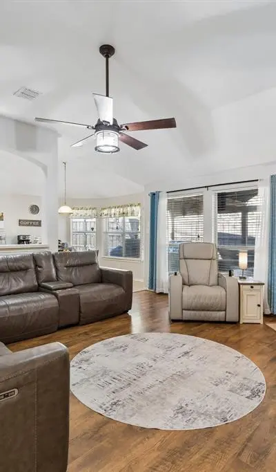 320 Carissa, Mesquite TX 75150 - Photo 4