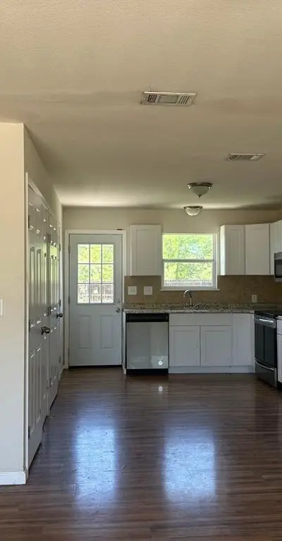 148 Bridlewood Lane, Bridgeport TX 76426 - Photo 2