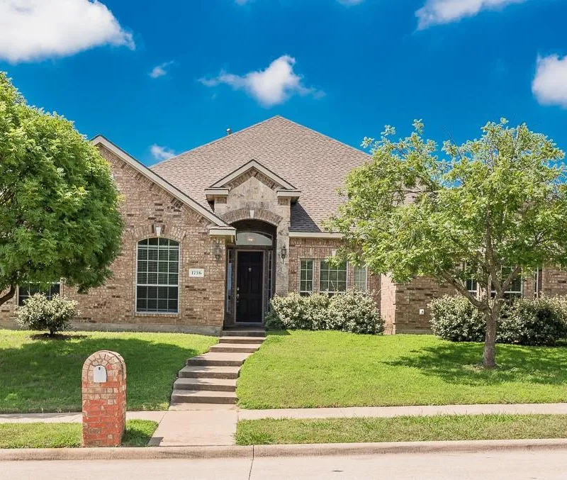 1736 Blue Stream Drive, DeSoto TX 75115