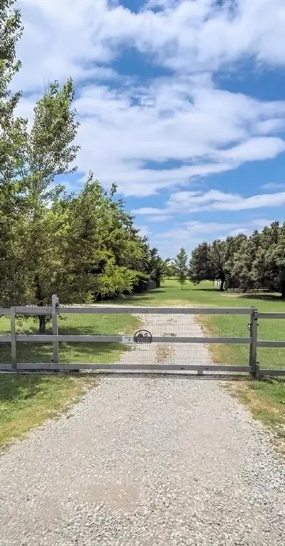 17344 Gaffield Road, Justin TX 76247