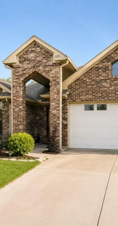 503 Sierra Blanca Pass, Irving TX 75063 - Photo 2
