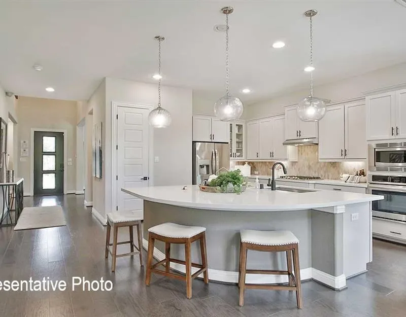 1731 Whispering Meadow Drive, Van Alstyne TX 75495