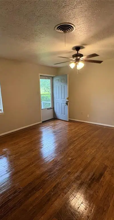 404 W Heron Street, Denison TX 75020 - Photo 2