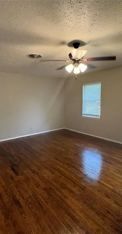 404 W Heron Street, Denison TX 75020 - Photo 3