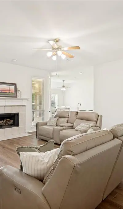 905 Brittany Drive, Lewisville TX 75067 - Photo 5