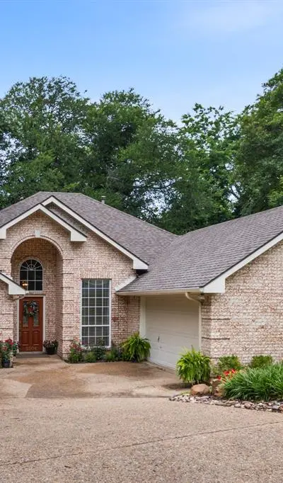 5504 Yacht Club Drive, Rockwall TX 75032