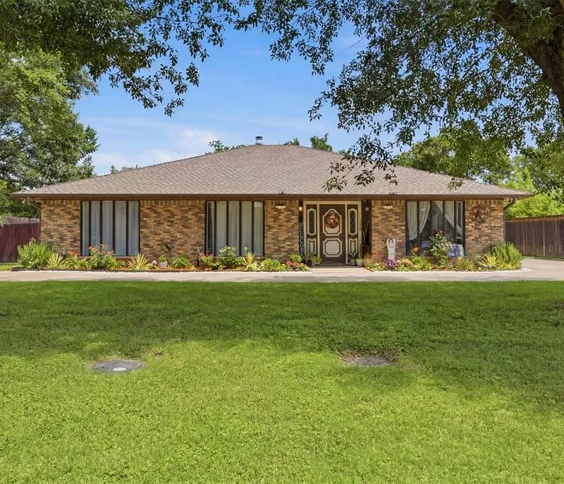 1933 Potter Lane, Mesquite TX 75149