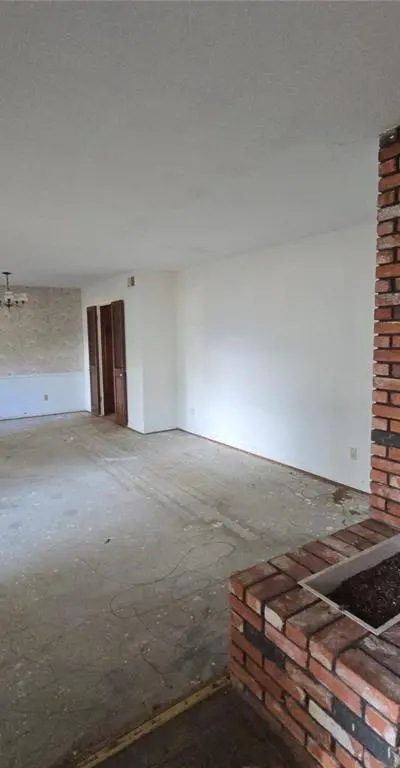 905 Glen Vista Drive N, Irving TX 75061 - Photo 4