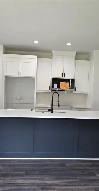 322 W Brownlee Avenue, Dallas TX 75224 - Photo 4