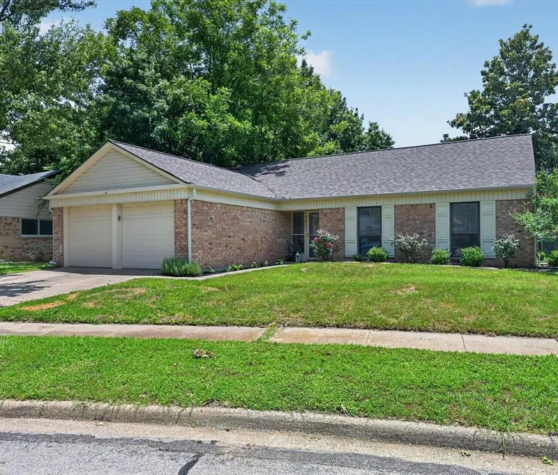 1807 Buckeye Drive, Flower Mound TX 75028