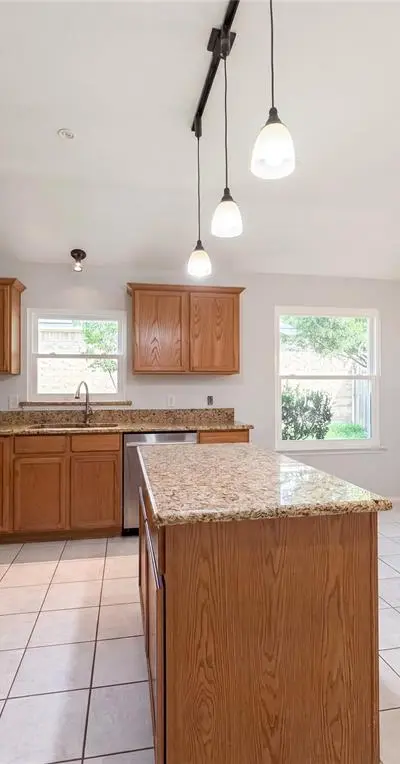 7103 Baybridge Drive, Arlington TX 76002 - Photo 5