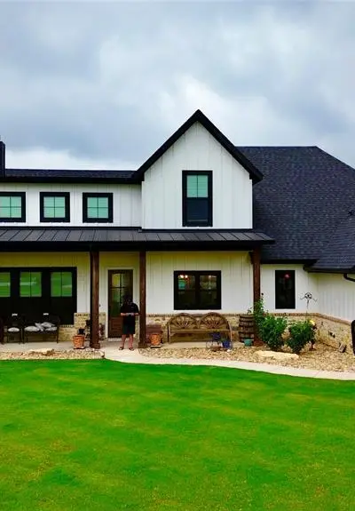 1096 Timber Hills Drive, Weatherford TX 76087