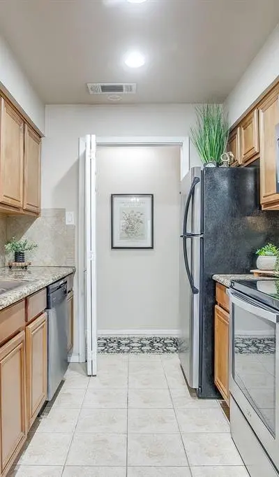 5714 Cedar Creek Drive, Benbrook TX 76109 - Photo 4