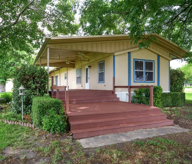 333 Private Road 1520, Bridgeport TX 76426