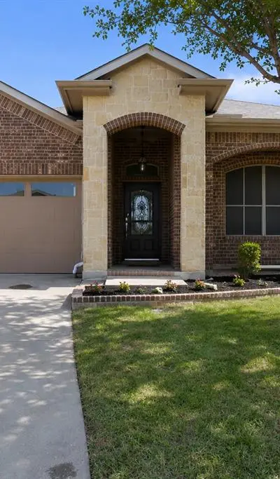 10204 Point Lobos Trail, Fort Worth TX 76177