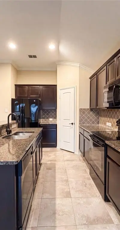 608 Kiowa Drive, McKinney TX 75071 - Photo 2