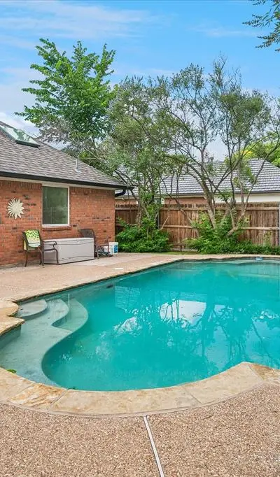 3912 Brookside Drive, Bedford TX 76021 - Photo 2
