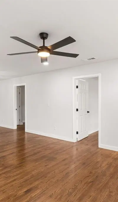 4100 Wilbarger Street, Fort Worth TX 76119 - Photo 2