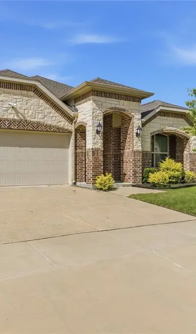 5325 Riverwalk Parkway, Garland TX 75040 - Photo 2