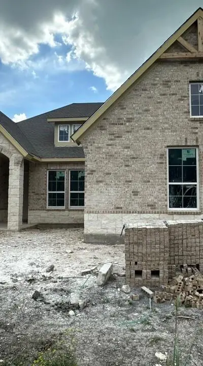 1536 County Road, Leonard TX 75452