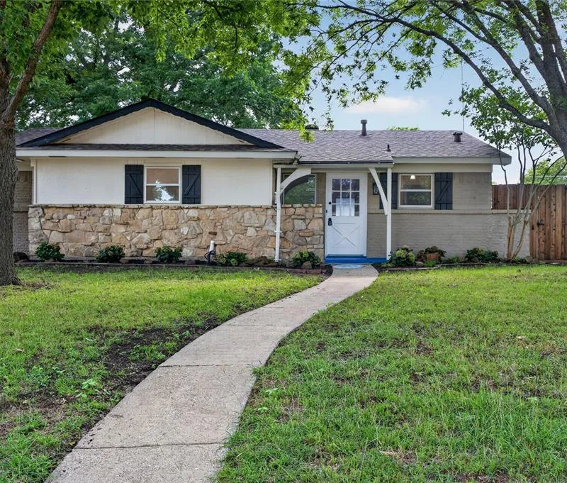1621 Debbie Drive, Plano TX 75074
