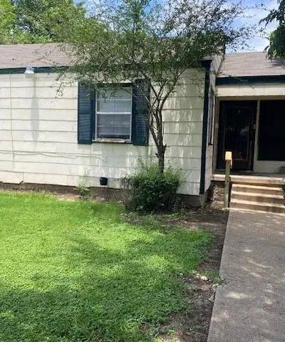 1109 Edwards Circle, Dallas TX 75224