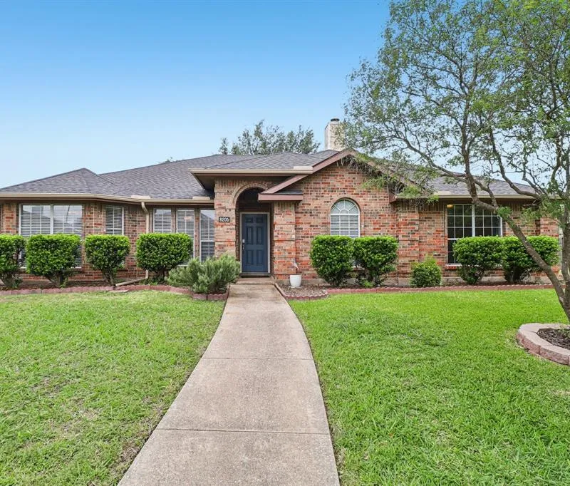 8205 Danbury Court, Rowlett TX 75089