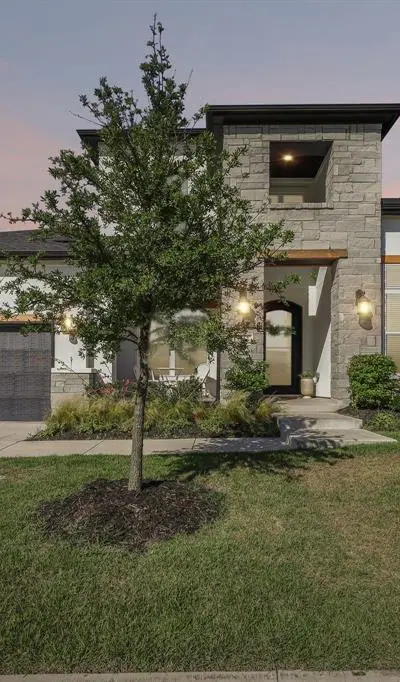 2212 Dunstan Drive, Fort Worth TX 76008 - Photo 2