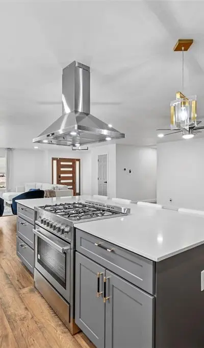 9806 Parkford Drive, Dallas TX 75238 - Photo 5