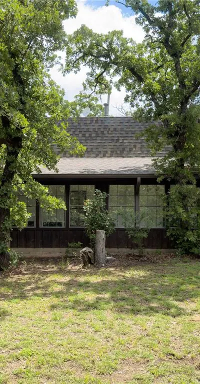 1102 NE 23rd Street, Mineral Wells TX 76067