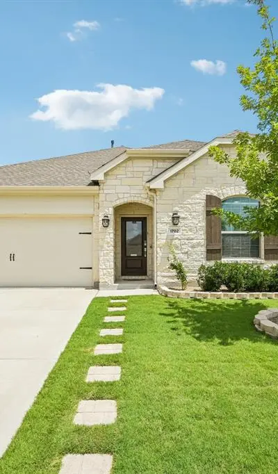 1702 River Crossing Drive, Anna TX 75409