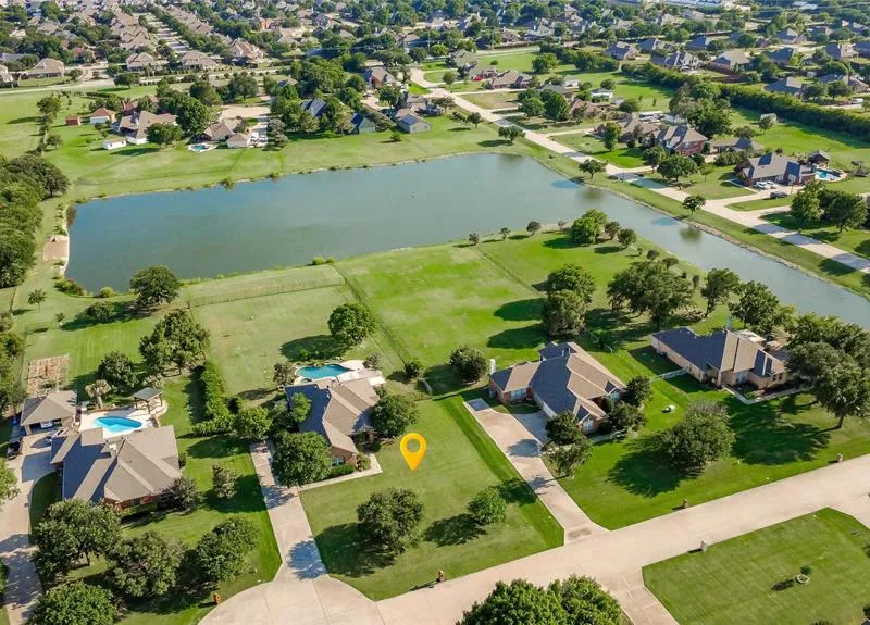 104 Island Circle, Shady Shores TX 76208