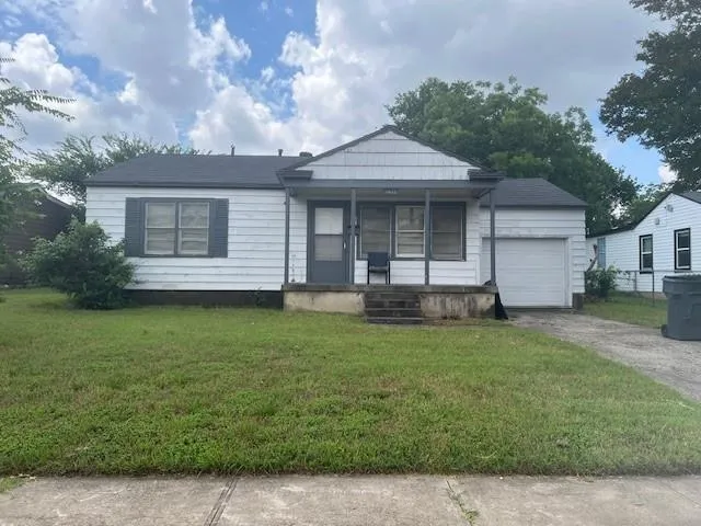 2602 Falls Drive, Dallas TX 75211