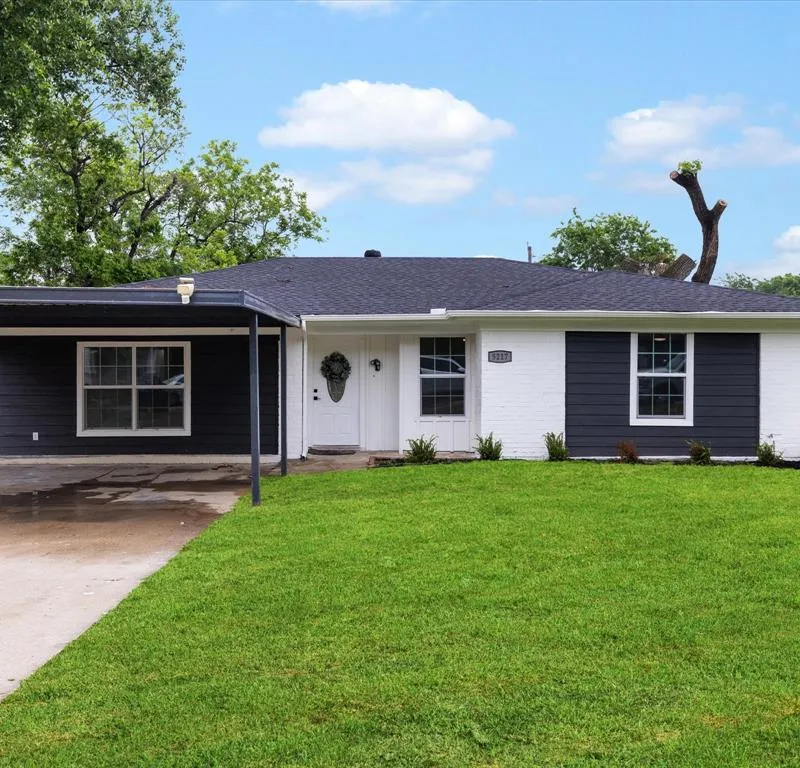 5217 Nell Street, Fort Worth TX 76119