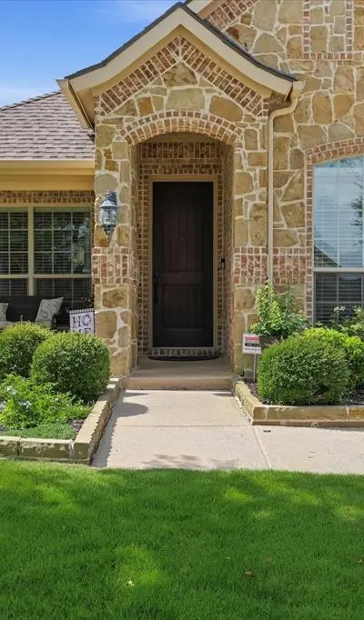 9639 Lance Drive, Frisco TX 75035 - Photo 2
