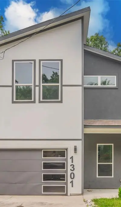1301 Compton Street, Dallas TX 75203