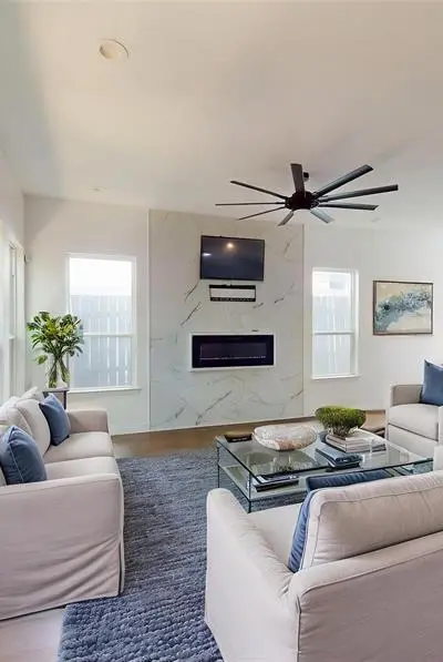 1301 Compton Street, Dallas TX 75203 - Photo 3