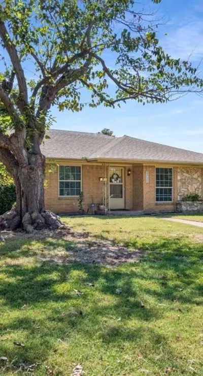 3750 Ridgeoak Way, Farmers Branch TX 75244 - Photo 2