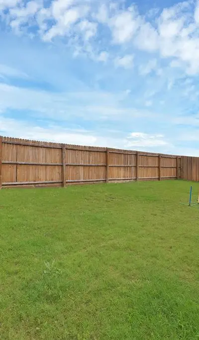 228 Foxhunter Street, Fort Worth TX 76131 - Photo 3