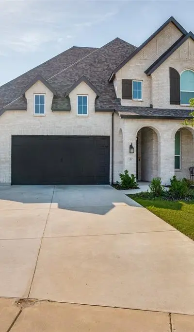185 Ivy Parkway, Van Alstyne TX 75495
